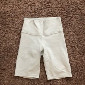 Aritzia biker shorts